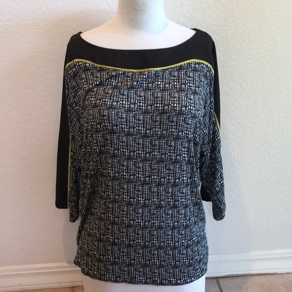 Ann Taylor patterned 3/4 sleeve top